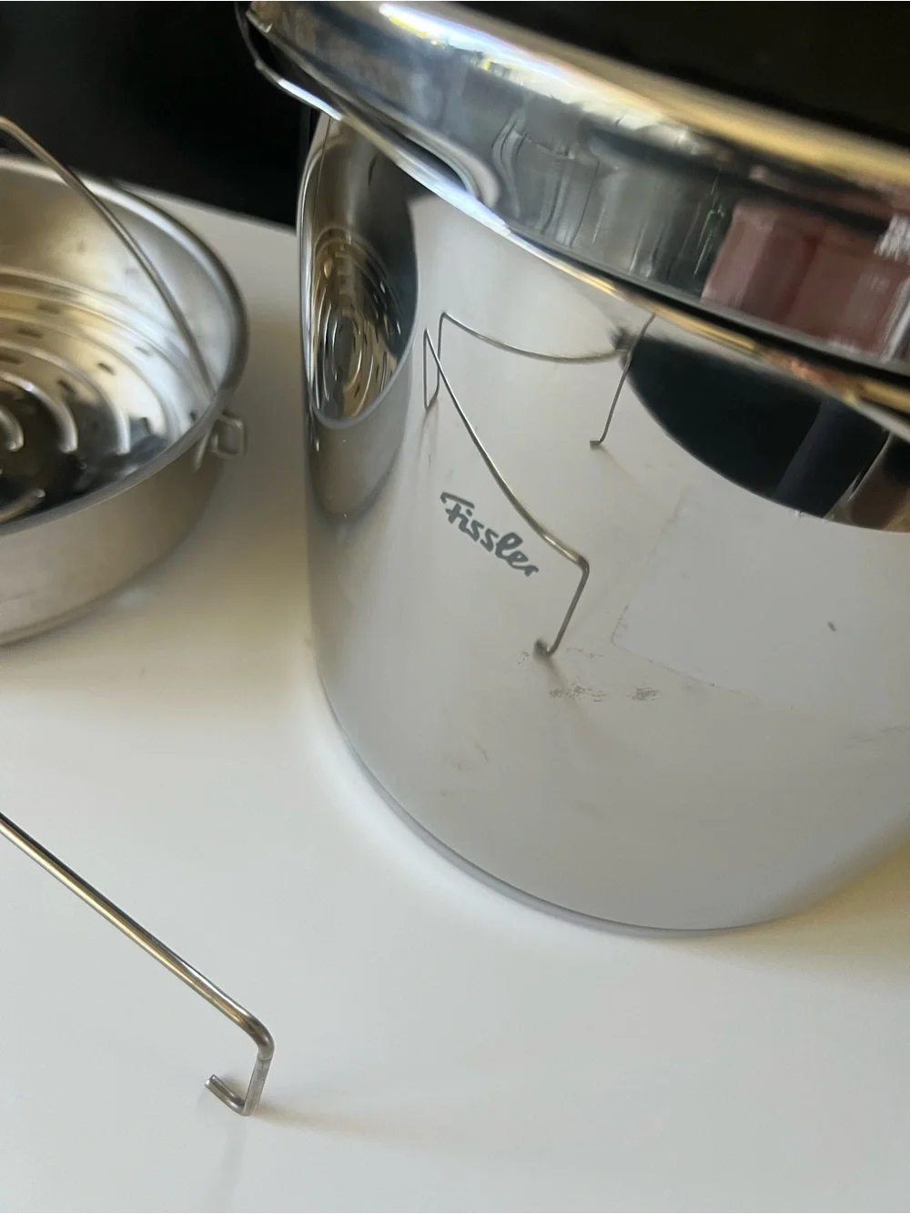 Fissler Vitaquick Premium 6.3 Qt Pressure Cooker